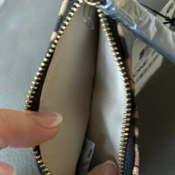 INC International Concepts Leopard Print Wallet - Picture 3 of 3